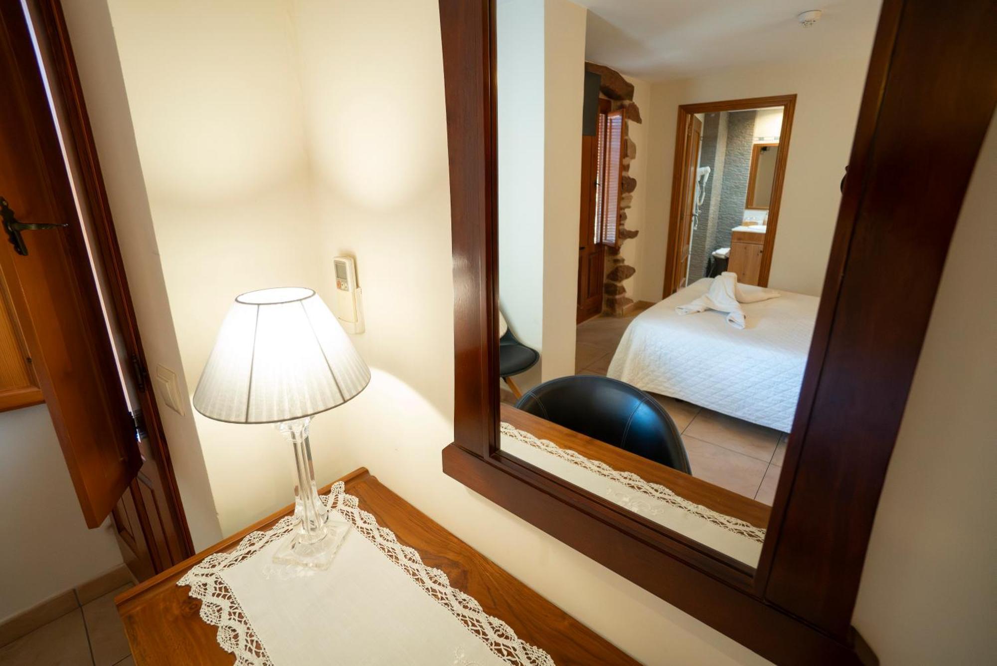 Hotel Rural L'Antic Portal ヴィヤファメス エクステリア 写真